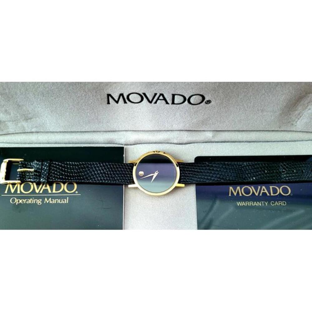 Movado Swiss Museum Classic 87.45.882 18 With Box and Papers